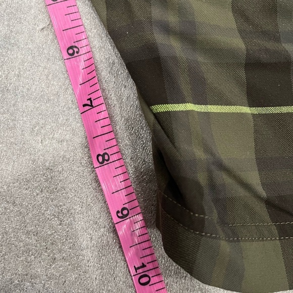 [36]Lululemon Kahuna Plaid Green and Brown Shorts - Picture 9 of 9